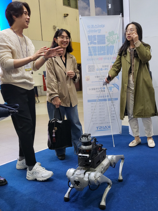 KAIST의 자율주행 사족보행 로봇 '드림워커'